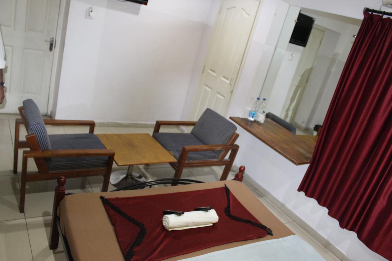 Deccan Comforts Hyderabad Luaran gambar